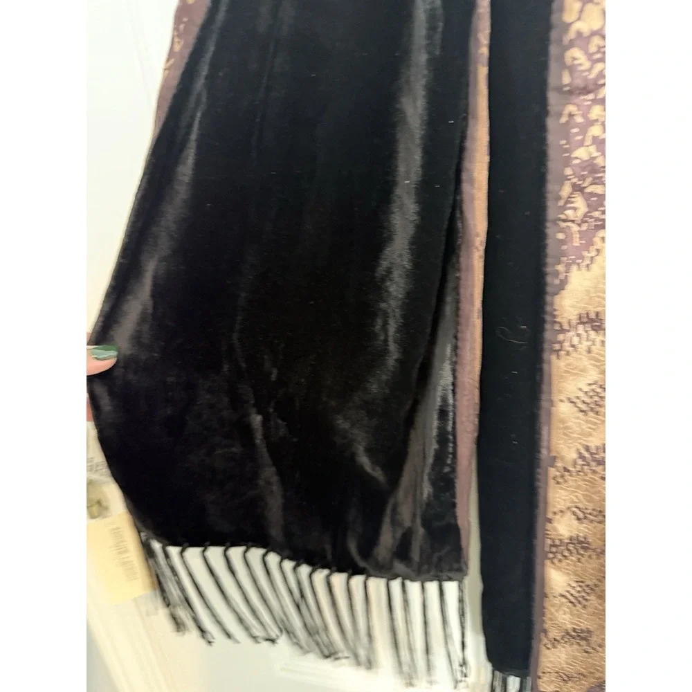 Adrienne Landau Animal Print‎ Rectangular Silk Scarf Fringe Velvet Back